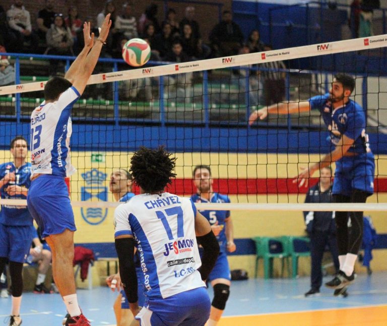 Voleibol | Se escapa la victoria en el tie-break para las chicos