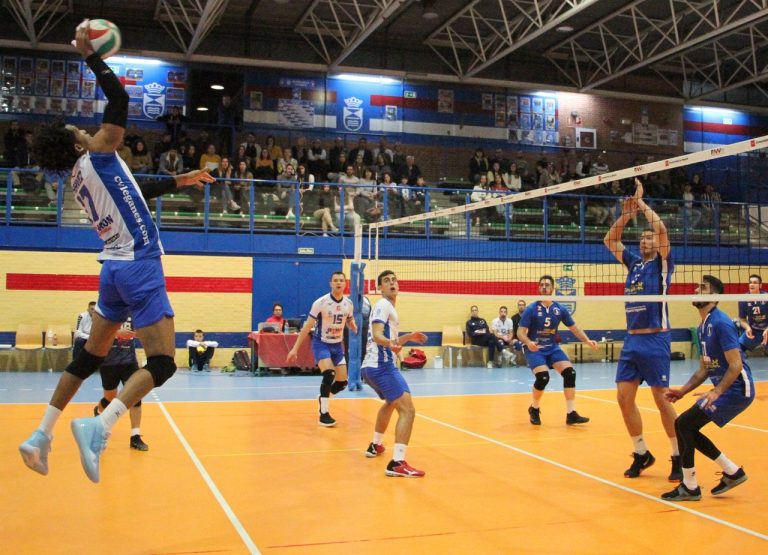 Voleibol | Los chicos consolidan la tercera plaza