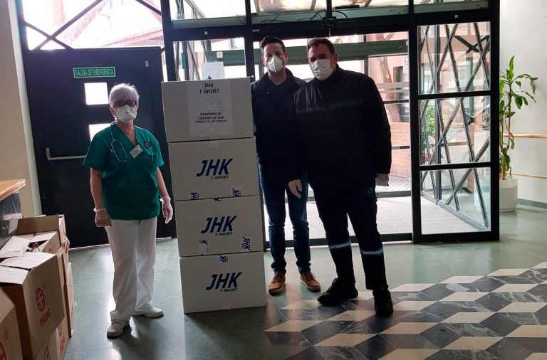 Donan más de mil mascarillas, 250 EPIS y cien pantallas faciales a la Residencia Parque de los Frailes