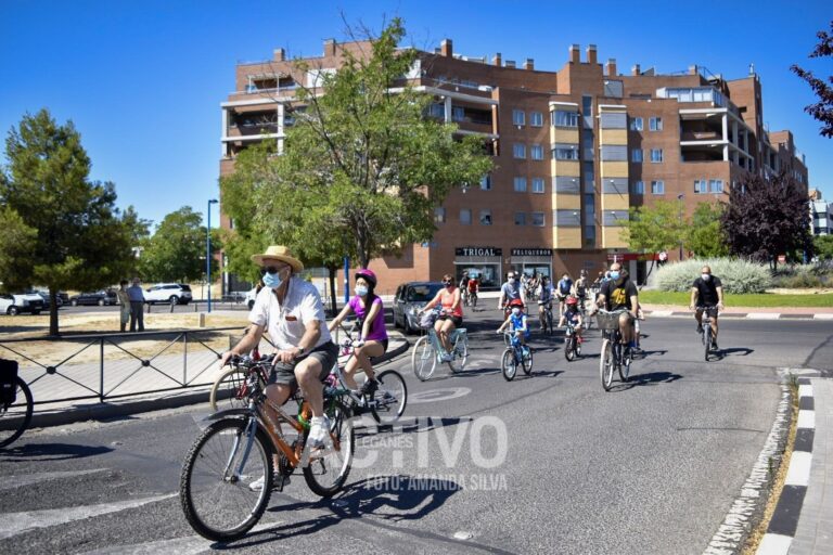 Decenas de ciclistas marchan en Leganés en favor de «adaptar la ciudad a la bici»