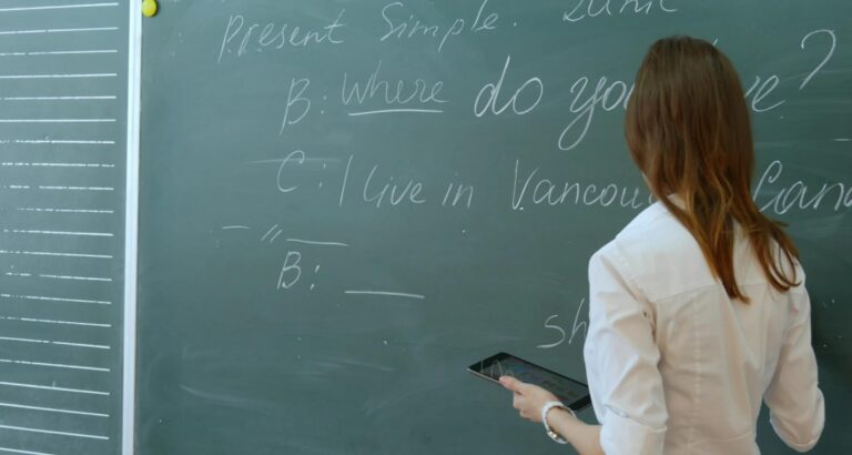 La Comunidad de Madrid reanudará en septiembre los cursos para empleados públicos