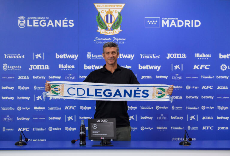 Fútbol | Martí: «Jugar a 33 grados no es una de las mejores opciones»