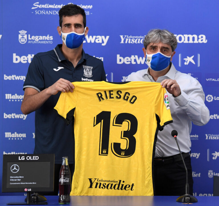 Fútbol | Riesgo advierte de la dureza de Segunda: «Ojalá fuera un camino de rosas»