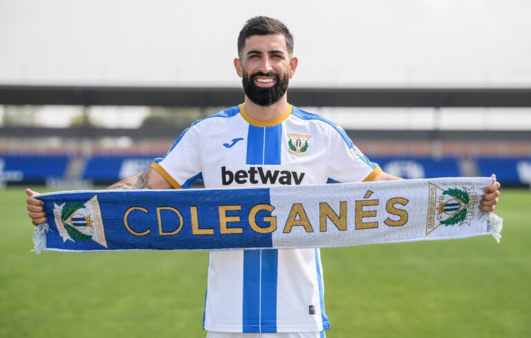 Fútbol | Michael Santos regresa a Leganés con ganas de resarcirse: «El pasado lo dejamos en el pasado»