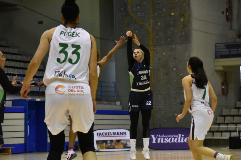 Baloncesto | Las jugadoras del Ynsadiet Leganés suman su décima victoria consecutiva