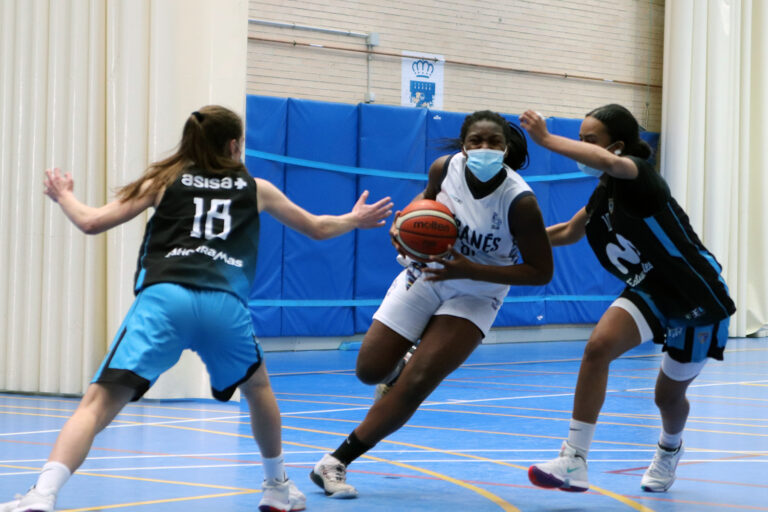 Baloncesto | Queen Ikhiuwu (Innova-tsn) en la Selección Española sub16