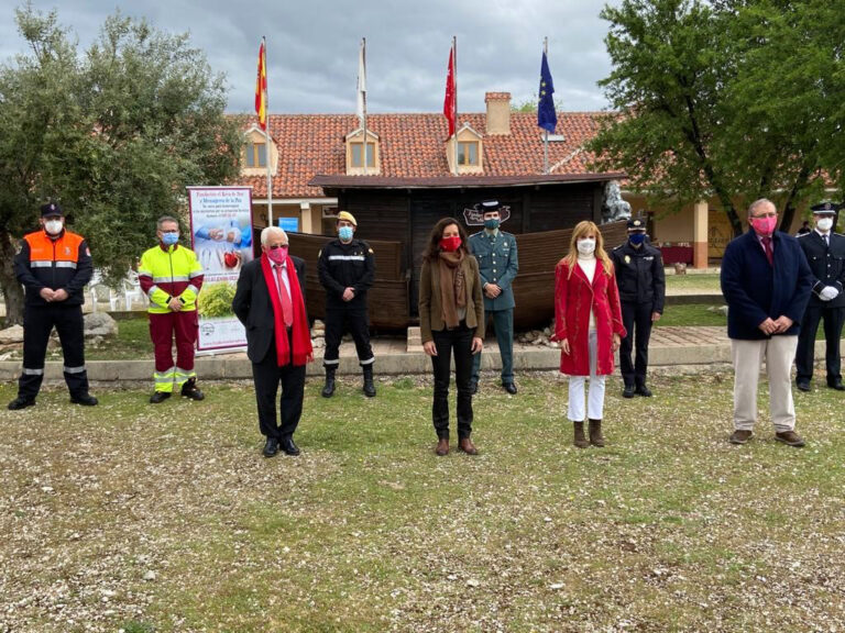 La Comunidad reconoce la labor de sanitarios, UME y FCSE en su lucha contra el COVID-19