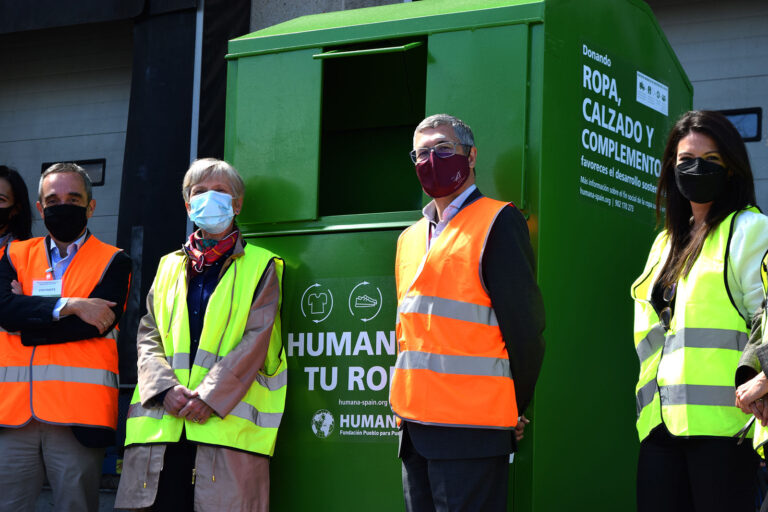 El secretario de Estado de Medio Ambiente visita la planta de Humana en Leganés