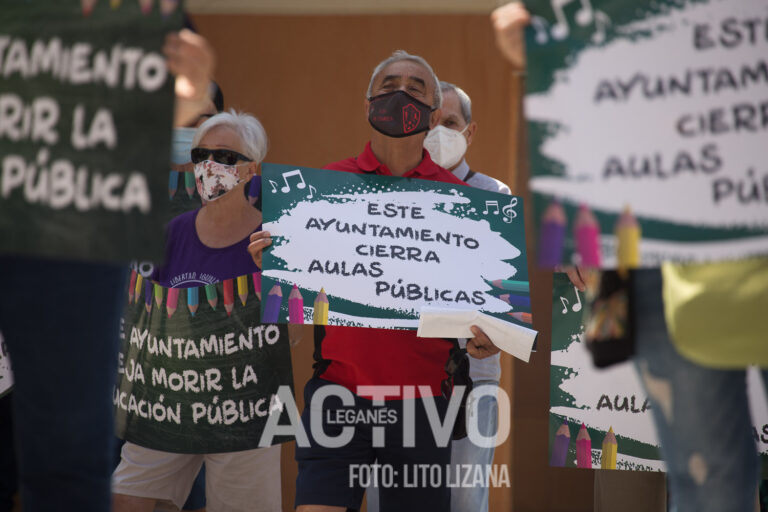 «Rabia, tristeza, indignación», entidades sociales contra la privatización