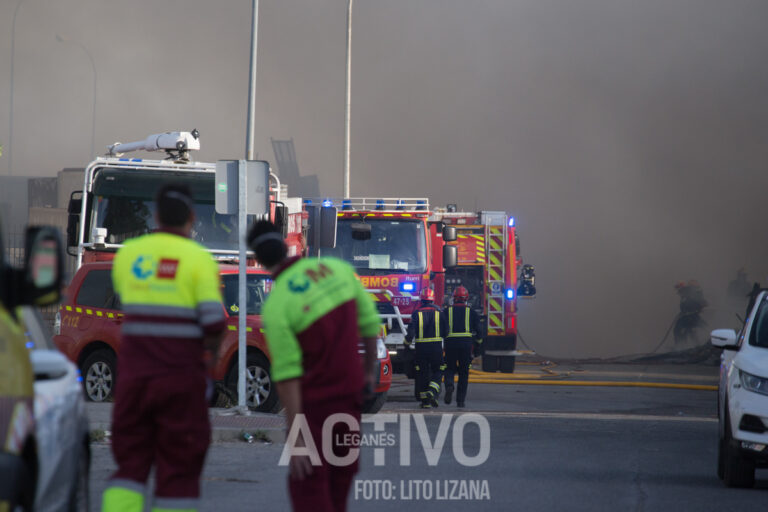 Un pequeño incendio de pastos moviliza a los helicópteros