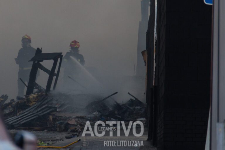 Dos familias evacuadas en el segundo incendio de Prado Overa en una semana