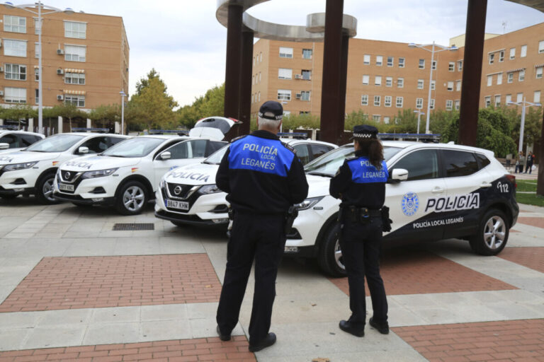 Una mujer herida tras caer por el mal estado de la acera en Leganés