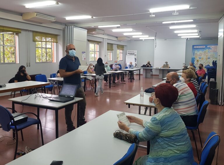 Leganés facilitará que más entidades impartan talleres en sus espacios