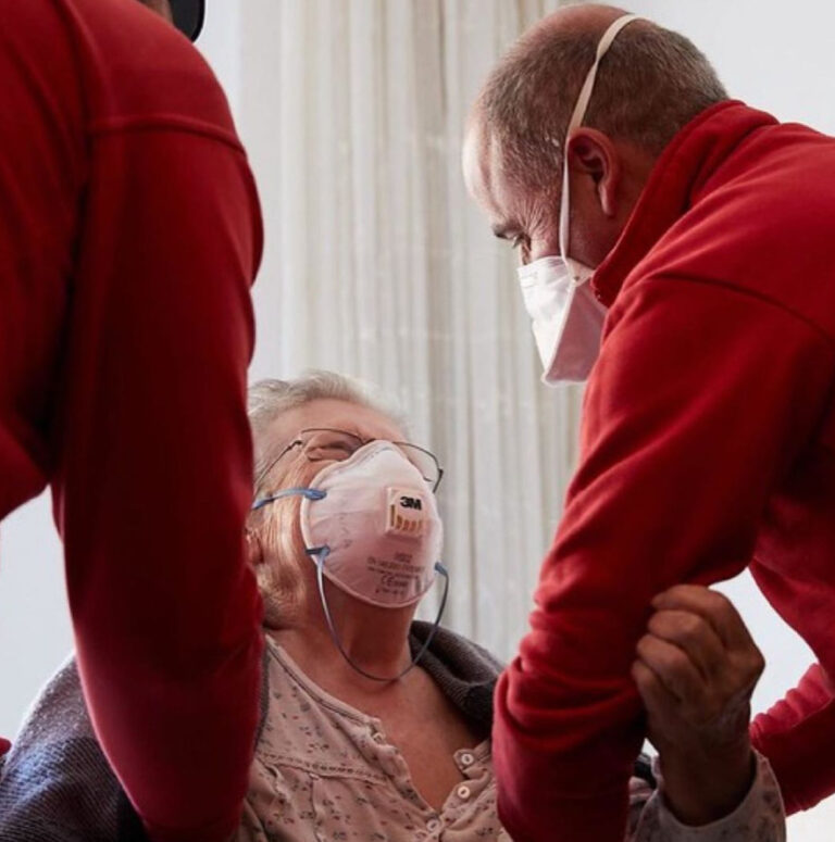 Cruz Roja ofrece más de 2.500 respuestas a personas cuidadoras