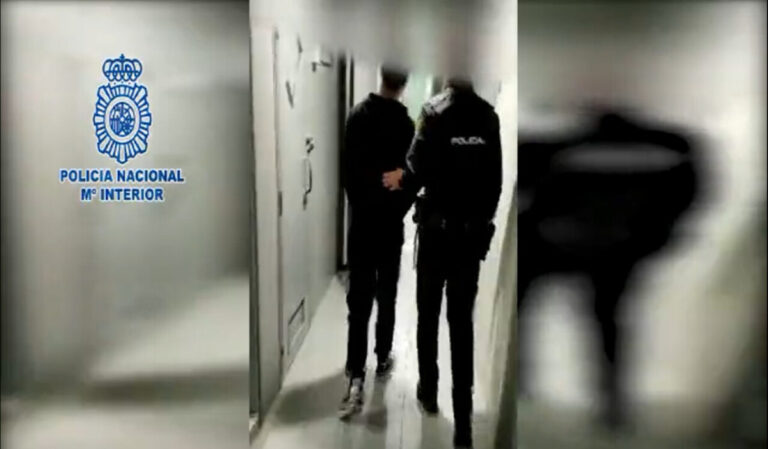 Detenido por grabar a una mujer en los probadores de una tienda en Leganés