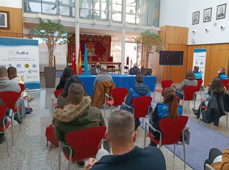 Policía Local y entidades sociales aprueban un protocolo ante delitos de odio