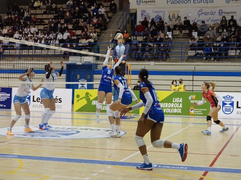 Voleibol Leganés planta cara al Arenal Emevé en un duelo sin recompensa