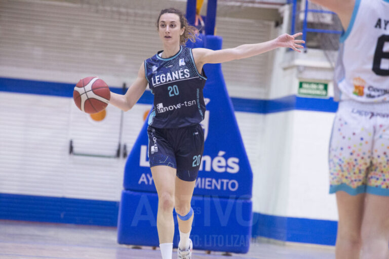 El Innova-tsn cae ante el Baxi Ferrol, clave en su lucha por la permanencia