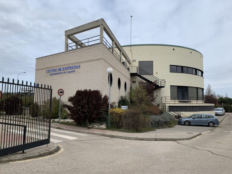 ULEG alerta de la situación del Centro de Empresa Municipal