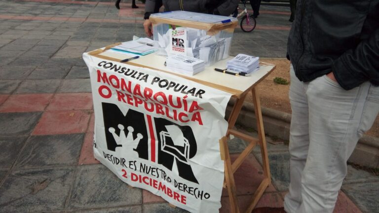 La consulta Monarquía o República vuelve a Leganés: «Tenemos que parar al fascismo con inteligencia»