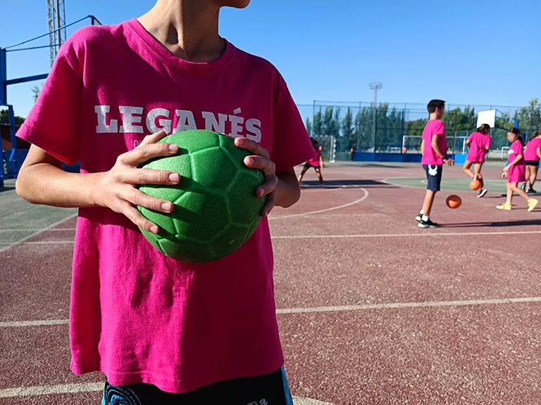 Podemos Leganés reclama más plazas para las colonias de verano juveniles