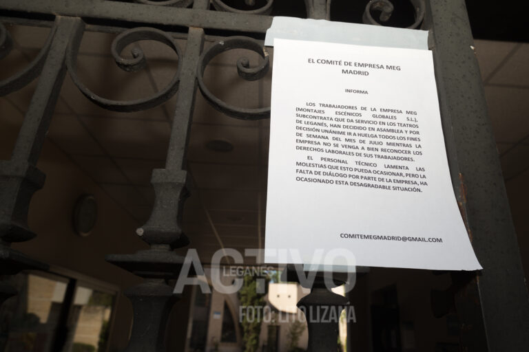 El Ayuntamiento niega responsabilidad con los técnicos de teatro en huelga