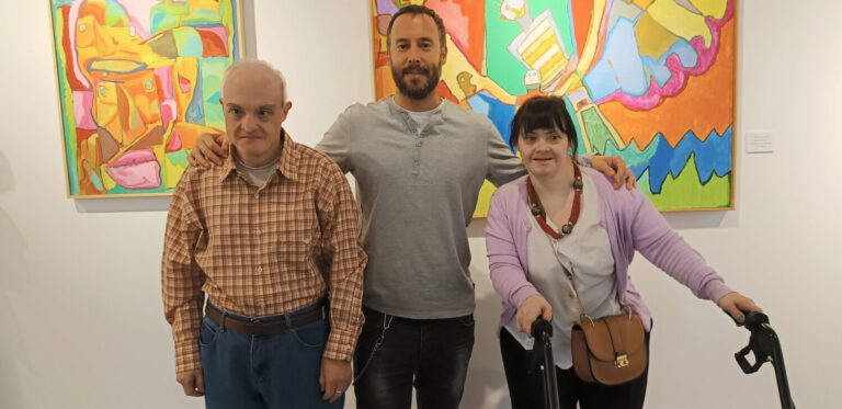 Participantes de Esfera ganan el Concurso internacional de pintura Down