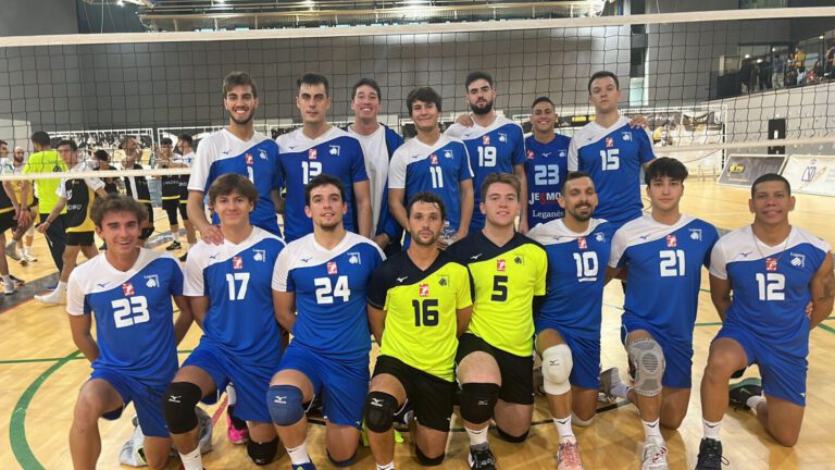 Los chicos del Voleibol Leganés suma un punto en su debut