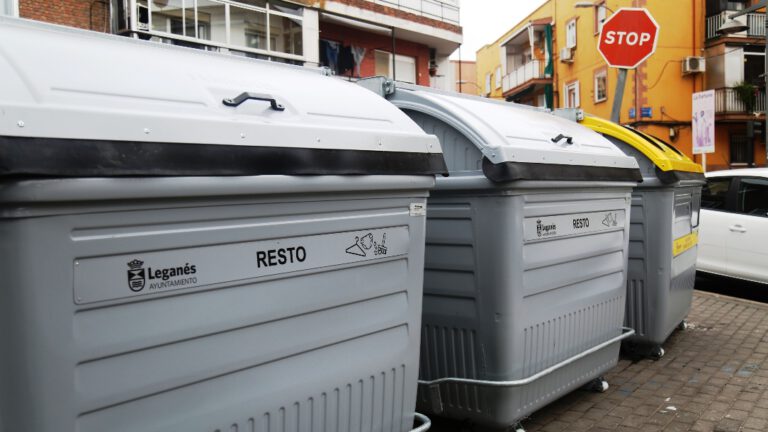 Leganés renueva una vez más los contenedores de residuos