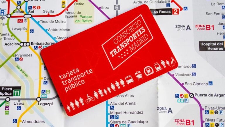 La Comunidad de Madrid rebajará el abono transporte un 10% más