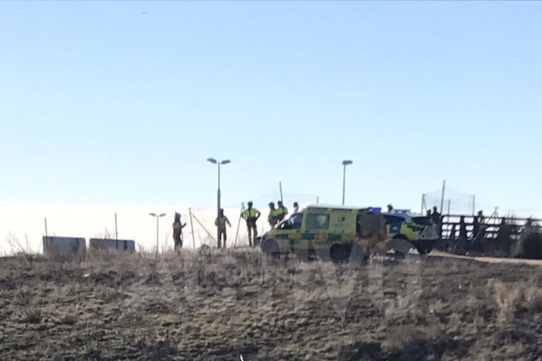 Bomberos y Policía Local evitan el suicidio de un hombre en la M50