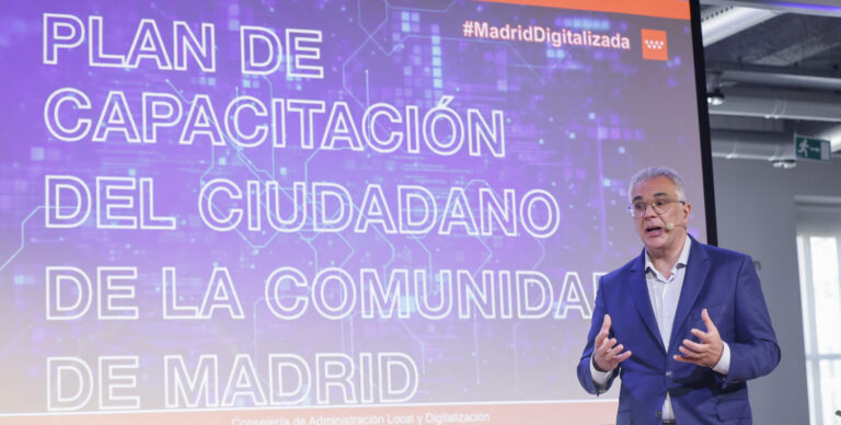 Madrid ofrecerá material informático gratis a quien no tenga