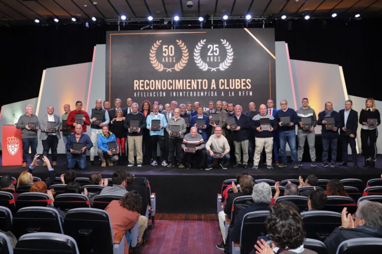 La Federación de Fútbol reconoce la trayectoria de dos clubes de Leganés