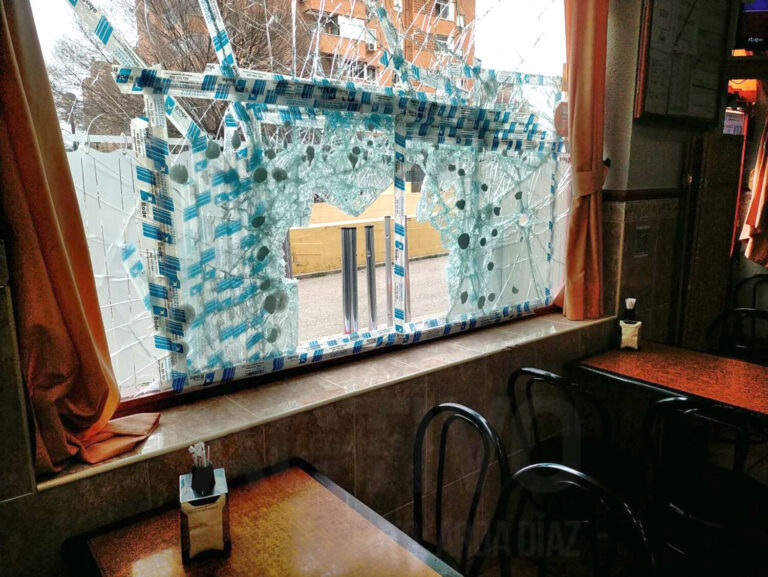 Asaltan y revientan la máquina tragaperras de un bar de Leganés