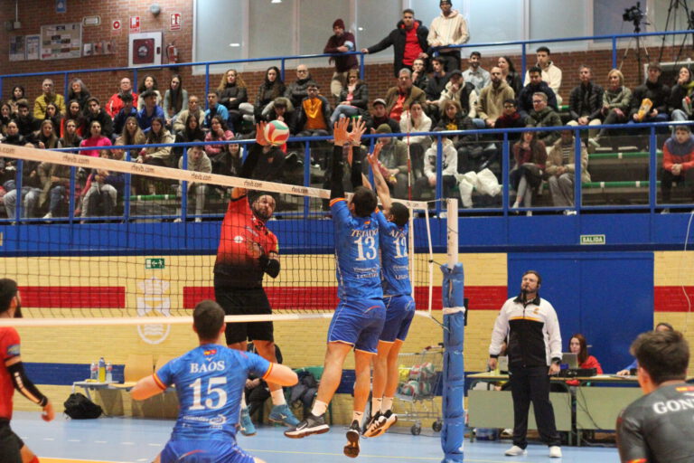 El Voleibol Leganés se impone al Collado Villalba en casa
