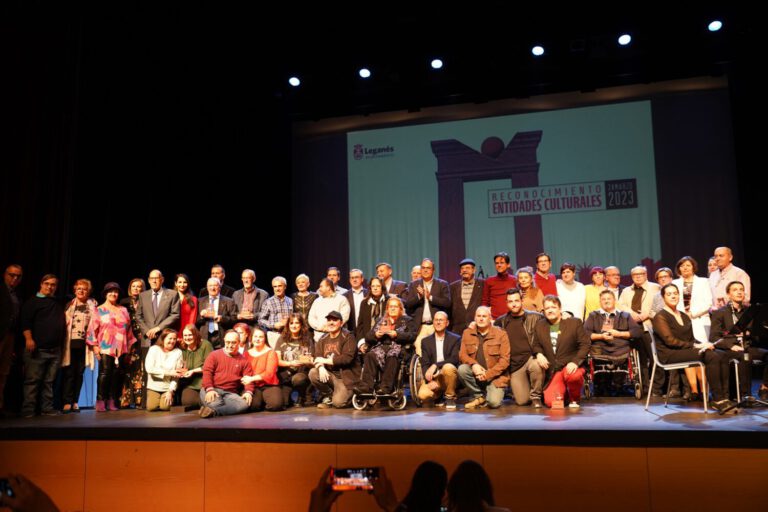 El Ayuntamiento reconoce la labor de 24 entidades culturales de Leganés