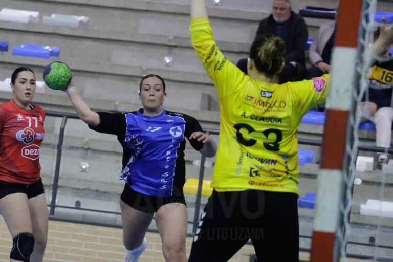 El Balonmano Leganés femenino deja escapar al Deza CBM en el último suspiro