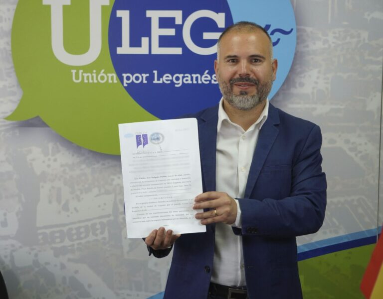 El candidato de ULEG, Carlos Delgado, certifica ante notario 10 propuestas electorales