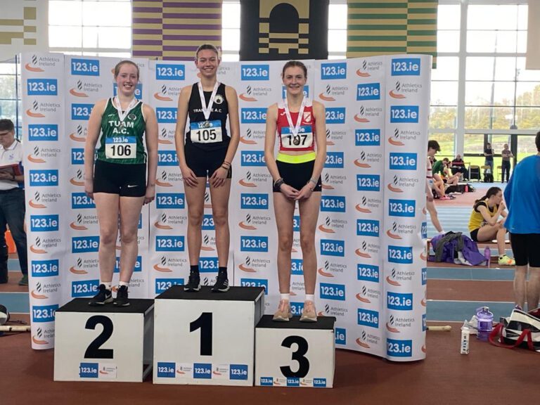 Claudia del Castillo, campeona de 1500 marcha en el nacional de Irlanda
