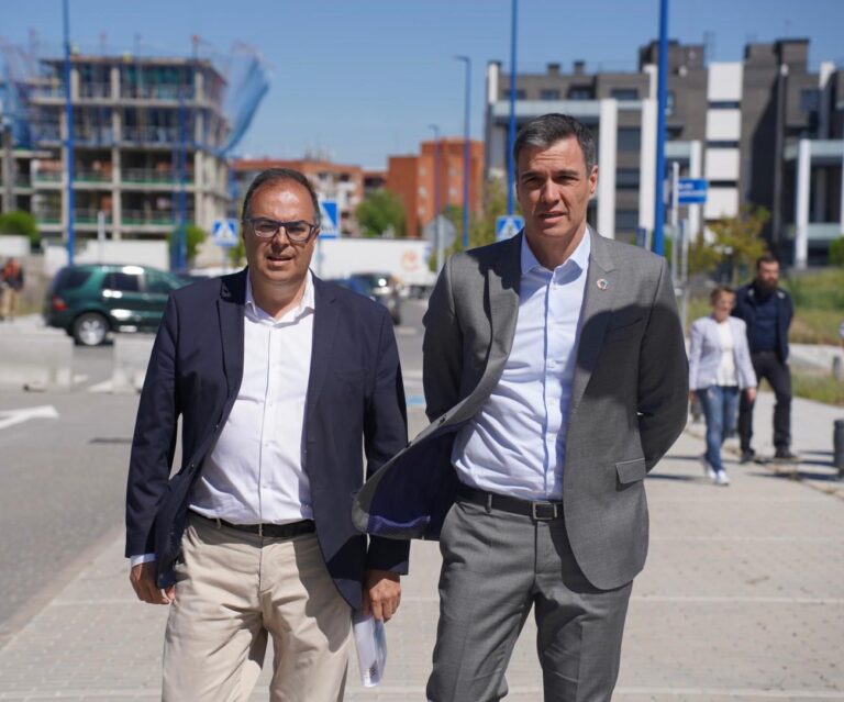 Pedro Sánchez visita Leganés sin avisar para hablar de vivienda