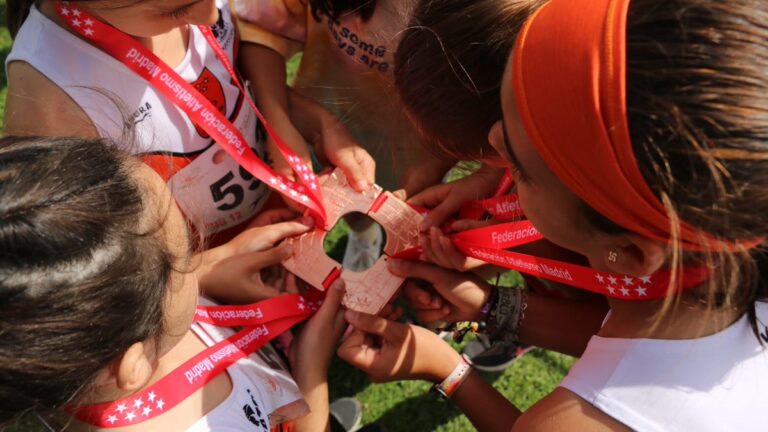 Jornada de oro para el Atletismo Leganés en el Campeonato de Madrid de relevos