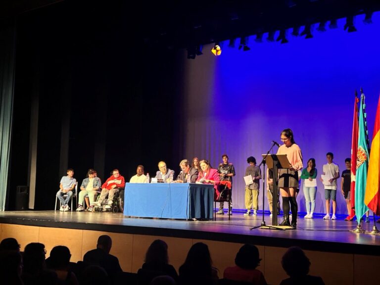 Luis García Montero y Almudena Grandes, homenajeados en Leganés