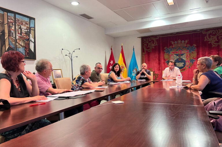 «No queremos palabras huecas», las asociaciones de vecinos de Leganés estallan tras el rechazo del Pleno