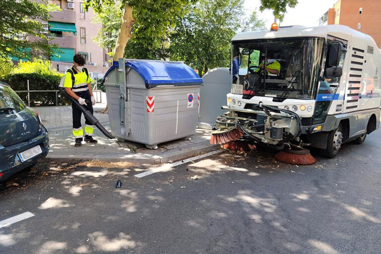 El servicio de limpieza de Leganés en pie de guerra: «Nos han usado»