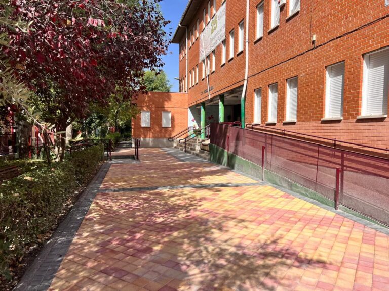 El CEIP Miguel Delibes de Leganés mejora la accesibilidad al centro