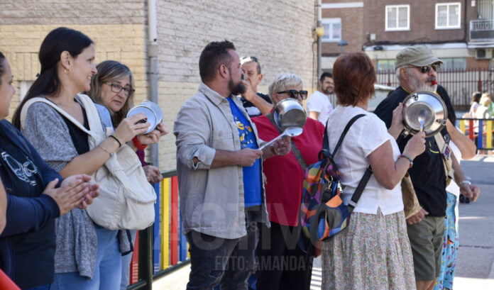 cacerolada falta profesores colegio