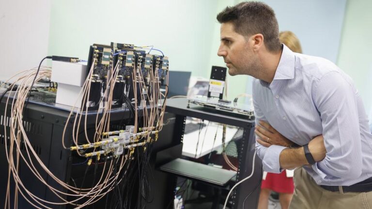 Madrid concede ayudas para desarrollar Inteligencia Artificial y el Blockchain