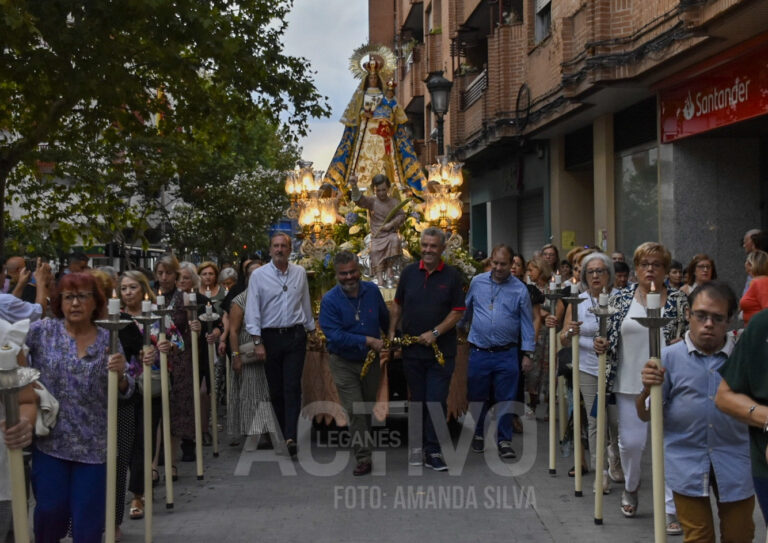 La histórica escena que nos deja el traslado de la Virgen de Butarque en Leganés