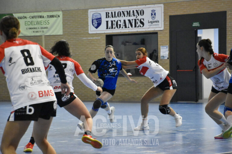 El Balonmano Leganés no puede con el BM Sanse
