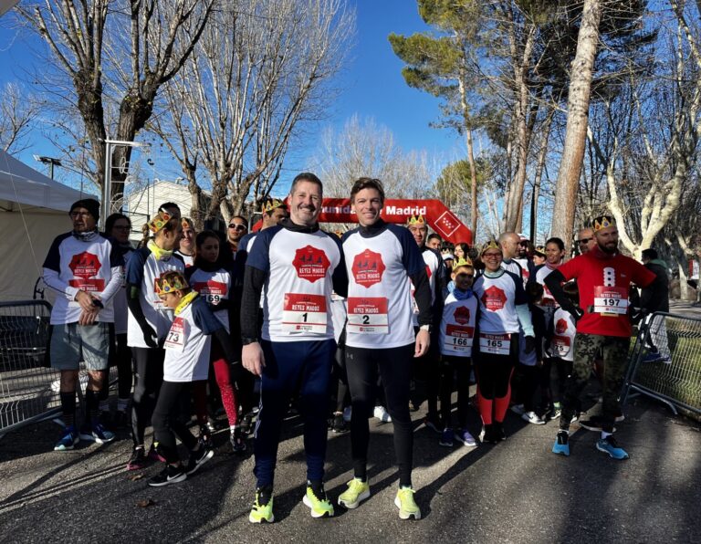 La Comunidad de Madrid celebra la I Carrera Popular de obstáculos de los Reyes Magos